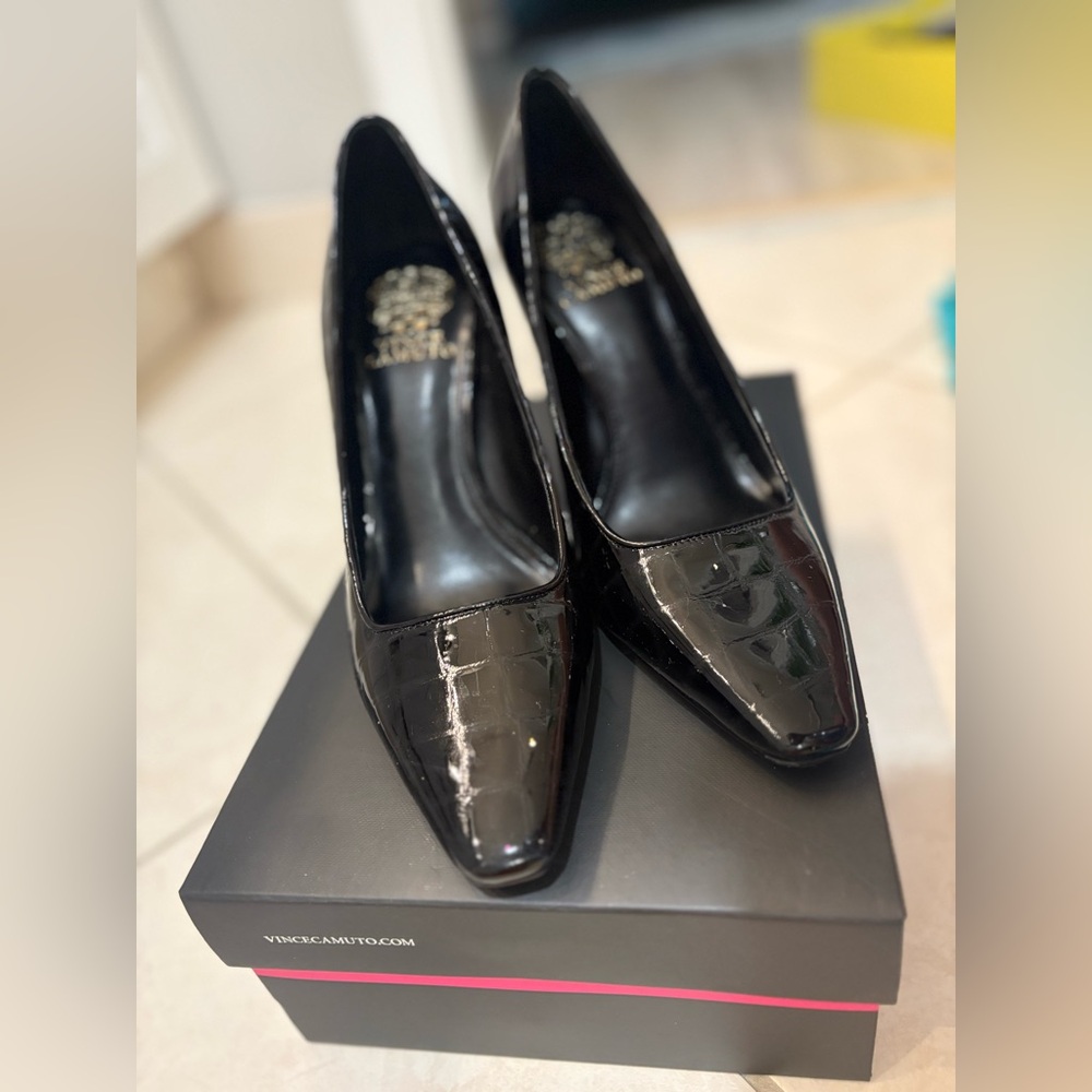 Vince Camuto Black Glossy Croco Heels